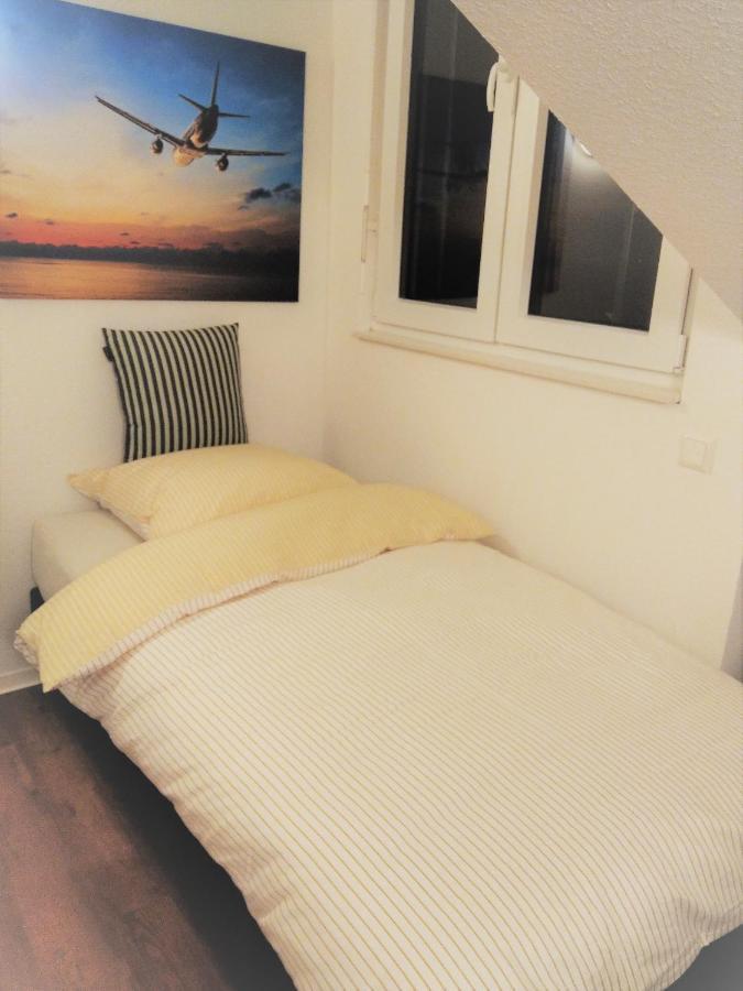 Sroom Stuttgart Flughafen Messe Leinfelden-Echterdingen Buitenkant foto